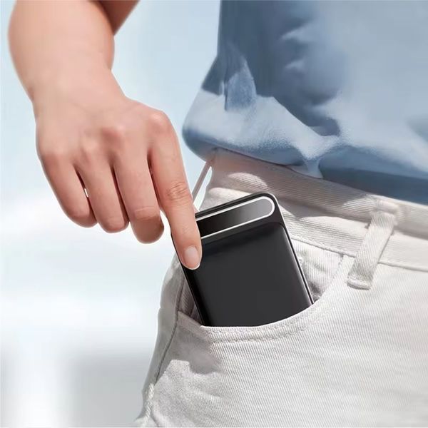 Повербанк 10000 mAh TheGeneral Ampato, бездротова зарядка 15W, цифровий індикатор чорний 40012619(TheGeneral) фото